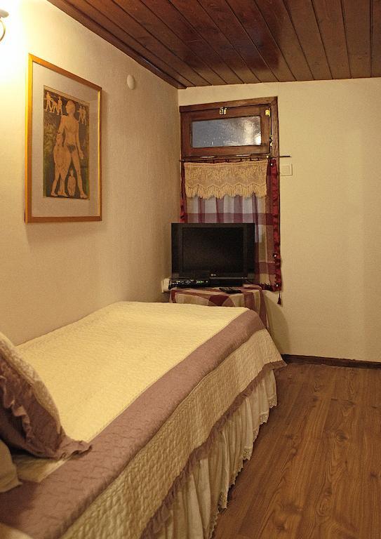 Marjolaine Hotel Айвалик Номер фото